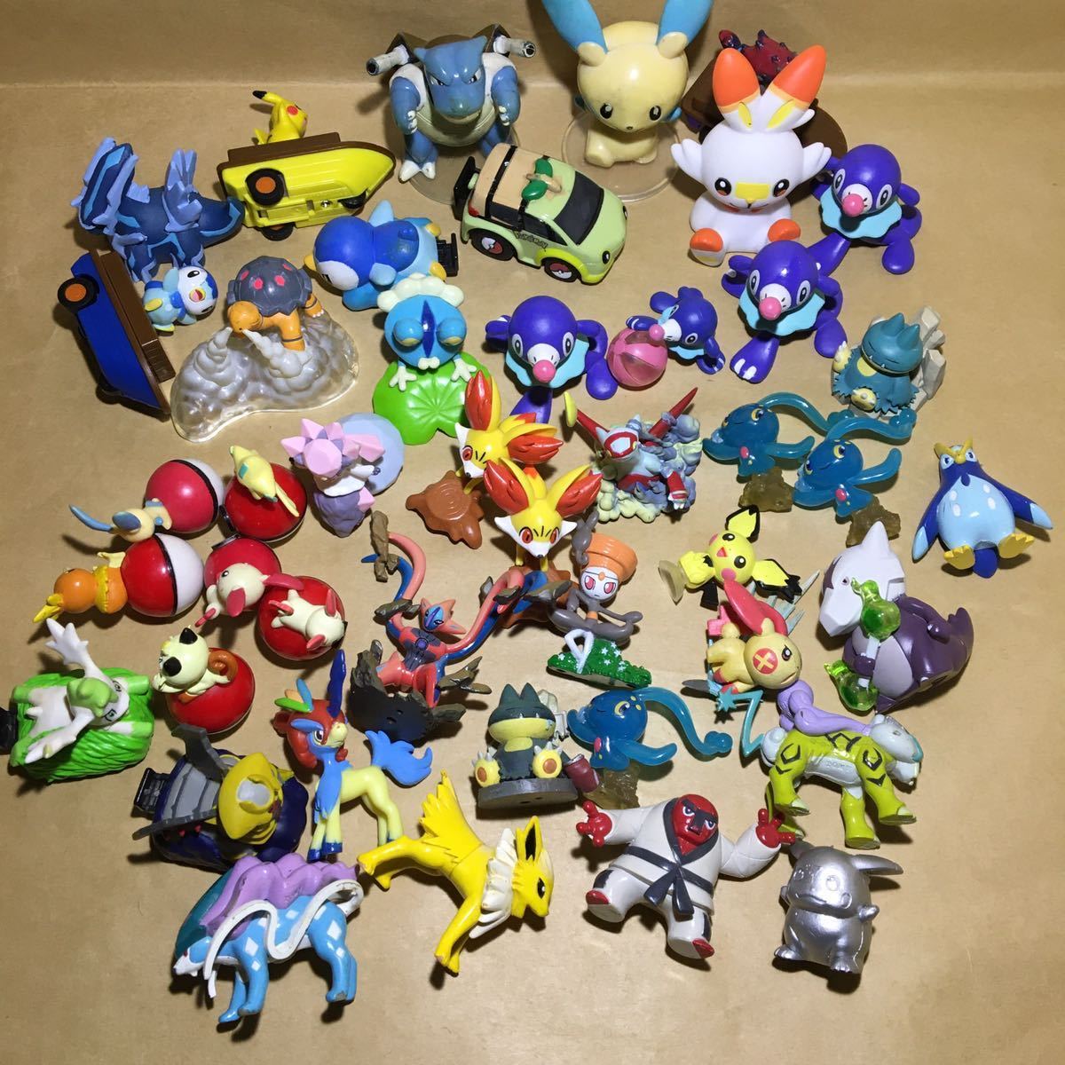 44体セット ポケモン データキャリア モンコレ 起き上がりこぼし フニフニマスコット 他 フィギュア ヒバニー カメックス アローラガラガラ の落札情報詳細 ヤフオク落札価格情報 オークフリー スマートフォン版