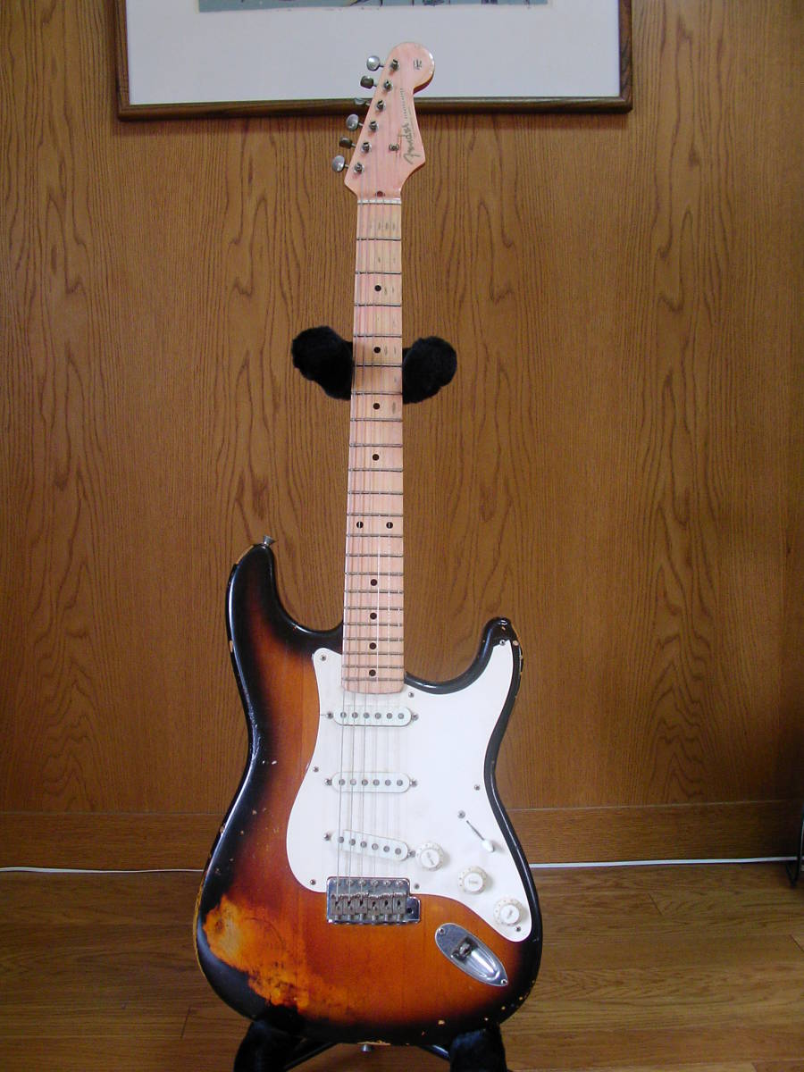 Fender stratocaster フェンダー？ ラッカー塗装 謎のストラト