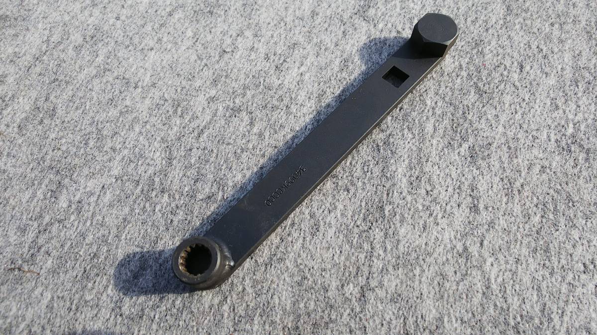 ヴィヴィオ パワステ用 レンチ