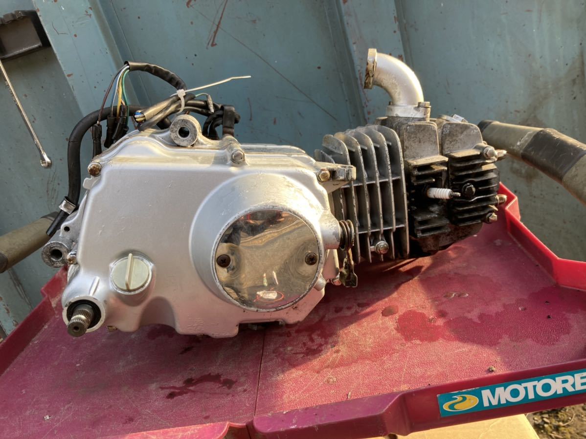 ロンシン製 LC152FMI 125ccエンジン