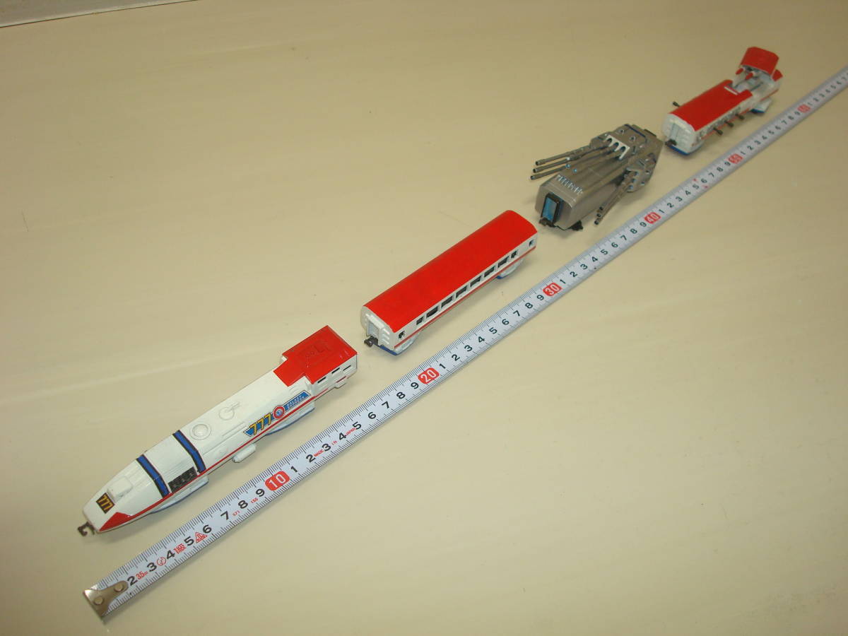銀河鉄道999 プラモデル 完成品 戦闘車両付き プレアディス7号 No.777