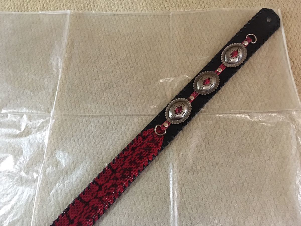 美品 Dru Whitefeather P Red レザーストラップ コンチョ Killer TAK