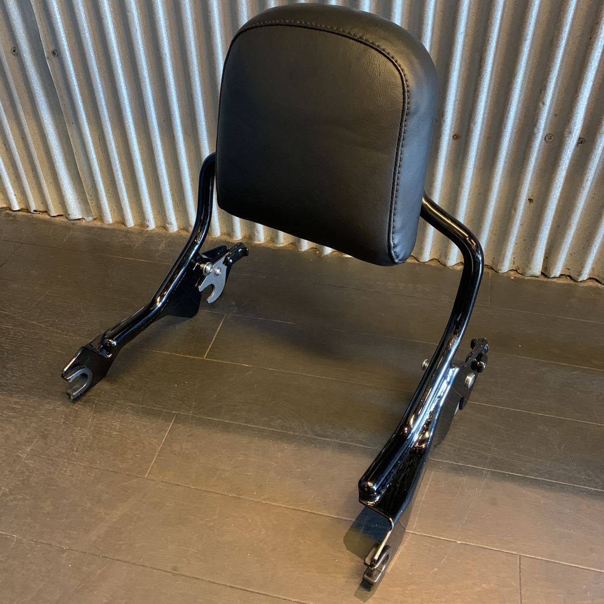 H-D純正?? FLSTS ヘリテイジ スプリンガー デタッチャブル バックレスト + バックレストパッド オニギリ パッド ソフテイル エボ の落札情報詳細| ヤフオク落札価格情報 オークフリー・スマートフォン版 H-D純正?? FLSTS ヘリテイジ スプリンガー デタッチャブル バックレスト + バックレストパッド オニギリ パッド ソフテイル エボ の落札情報詳細| ヤフオク落札価格情報 オークフリー・スマートフォン版