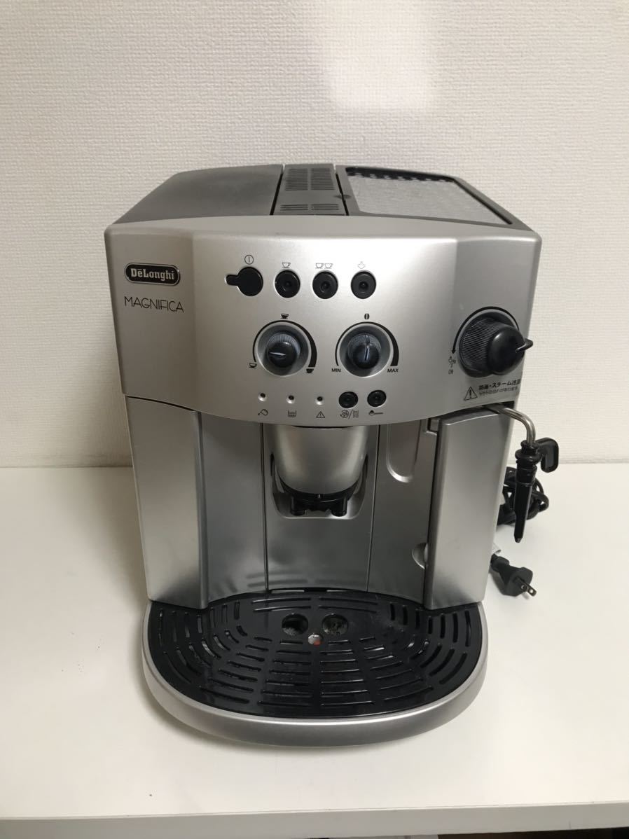 【やや傷や汚れあり】DeLonghi デロンギ Magnifica マグニフィカ シルバー 全自動コーヒーマシン エスプレッソ式 コーヒー