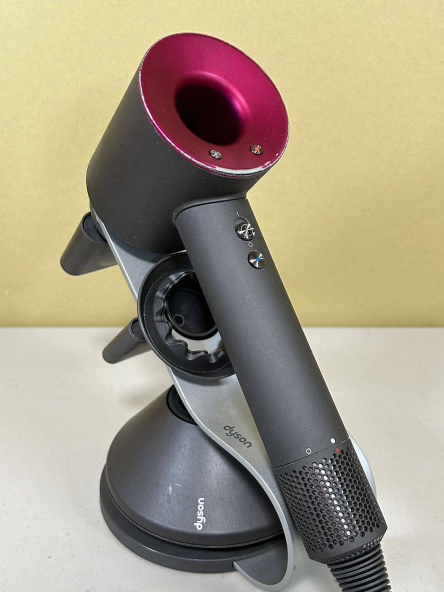 Dyson】ダイソン ヘアドライヤー HD03 スタンド＆ブラケット付き