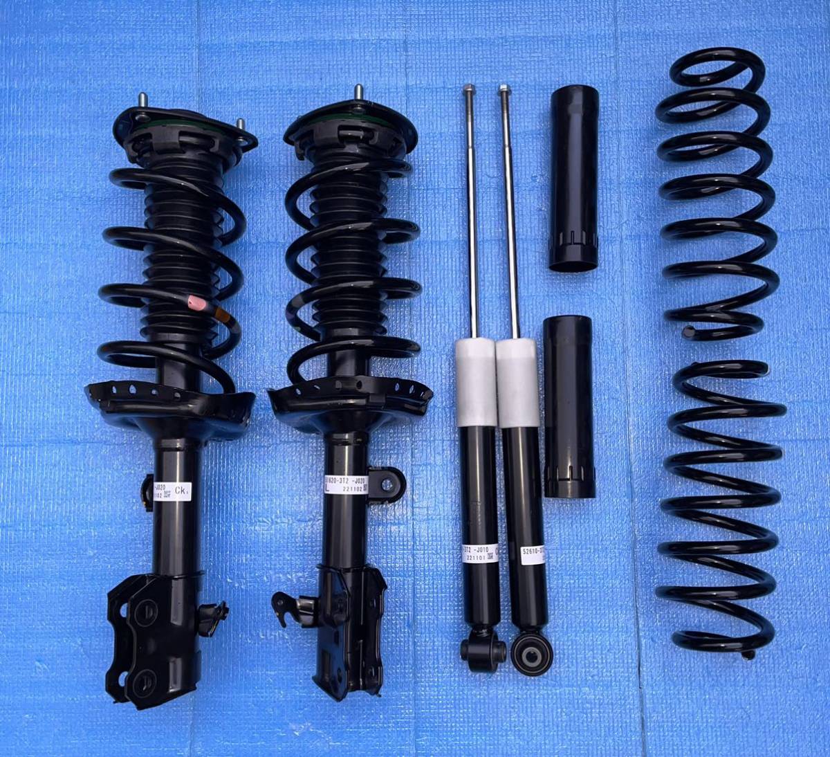 新車外し ホンダ RG1 ステップワゴン 純正ショックアブソーバー一式 一台分 51601-SLJ-J040-M1 52610-SLJ-J030-M1 Yahoo!オークション -「ステップワゴン rg 純正」(サスペンション