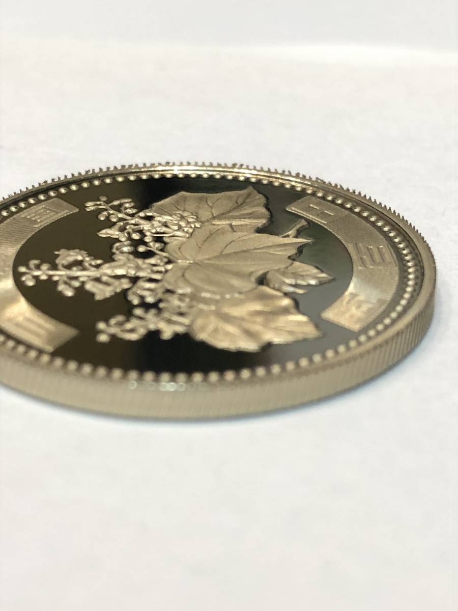 珍品 レア物 エラーコイン 平成15年 安い 500円硬貨 側面等型押し無し 薄い硬貨 珍品 レア物 エラーコイン 平成15年 500円硬貨  側面等型押し無し