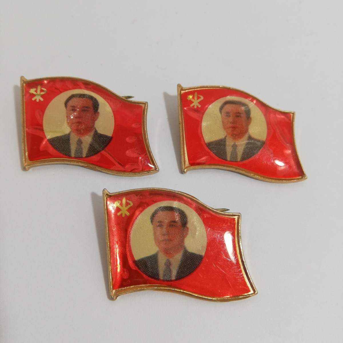 北朝鮮 少年団バッジ 超希少 金日成 金正日 金正恩 北朝鮮 少年団バッジ 超希少 金日成 金正日 金正恩