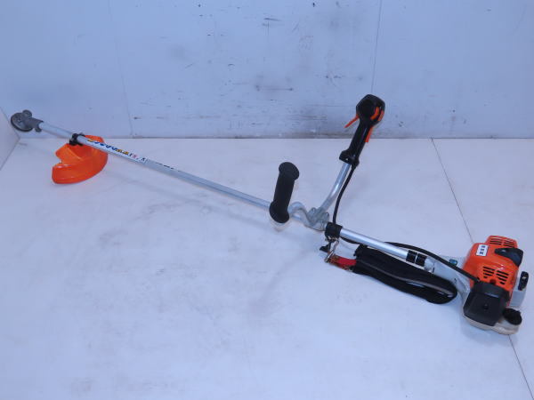 STIHL スチール FS 2602 肩掛け式 刈払機 草刈機 25.6cc