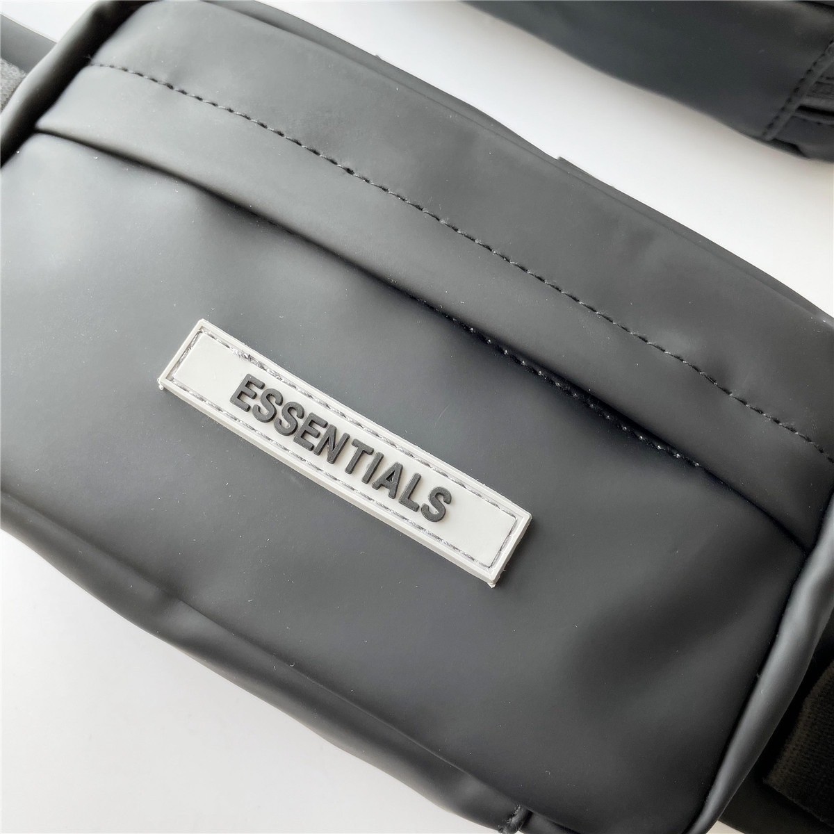 【未使用】エッセンシャルズ ESSENTIALS ウエストポーチ ショルダーバッグの落札情報詳細 ヤフオク落札価格検索 オークフリー