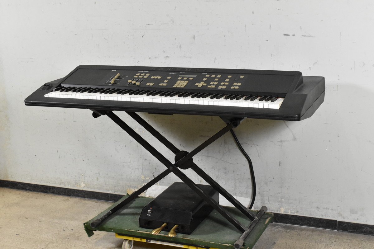 KURZWEIL カーツウェル K2000 シンセサイザー 中古 K6639459