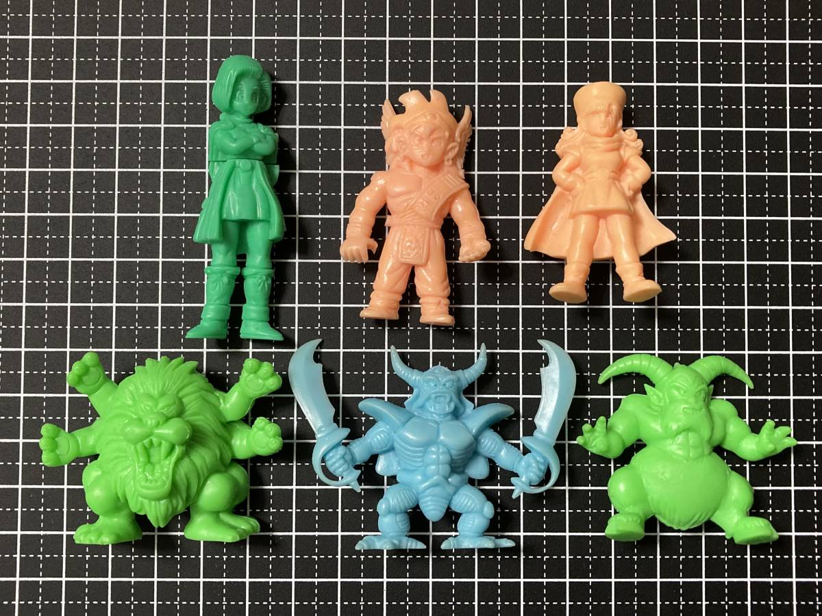 【当時モノ】ドラクエ　消しゴム　ドラゴンライダー　未切り　赤　ドラケシ ドラクエ 消しゴム ドラゴン ドラゴンクエスト - メルカリ