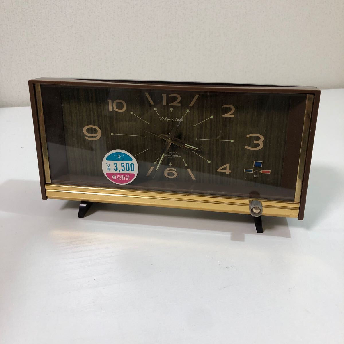 昭和4年 置き時計  手巻き  動作中 昭和4年 置き時計 手巻き 動作中