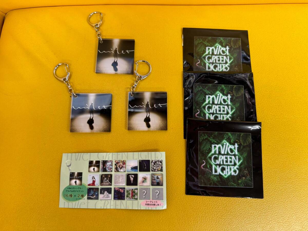 Milet cd cover key chain シークレット milet キーチェーン milet CD Cover Key chain ミレイ ミュージシャン