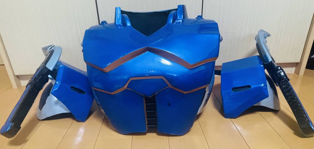 ☆仮面ライダーナイト 焙っ 1/1マスク アトラク☆ 