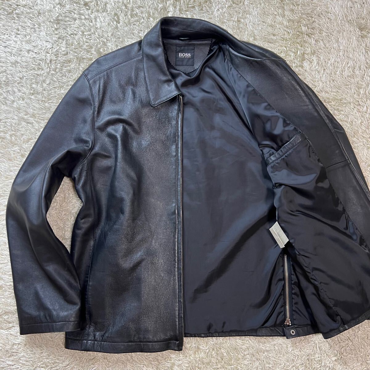 ヒューゴボス　カーフレザージャケット HUGO BOSS (ヒューゴボス) レザー ダブルジップ ジャケット