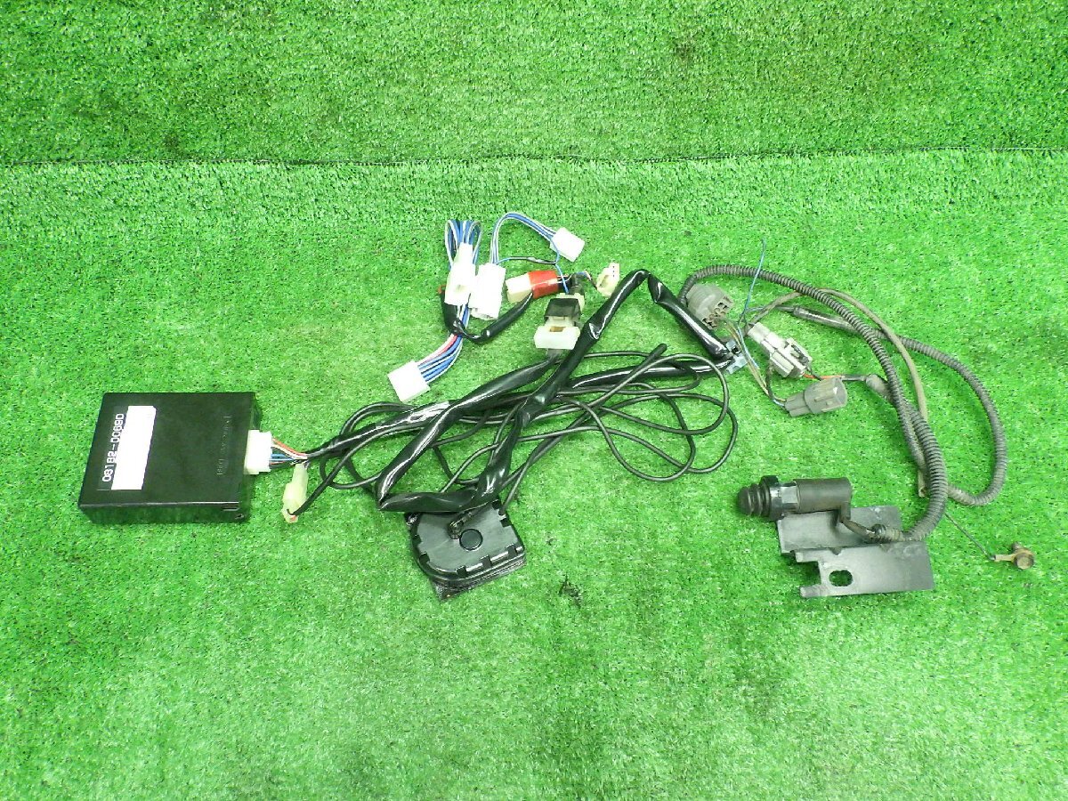 トヨタ アクア 純正エンジンスターター NHP10 (ボンネット トヨタ アクア 純正エンジンスターター NHP10 (ボンネット
