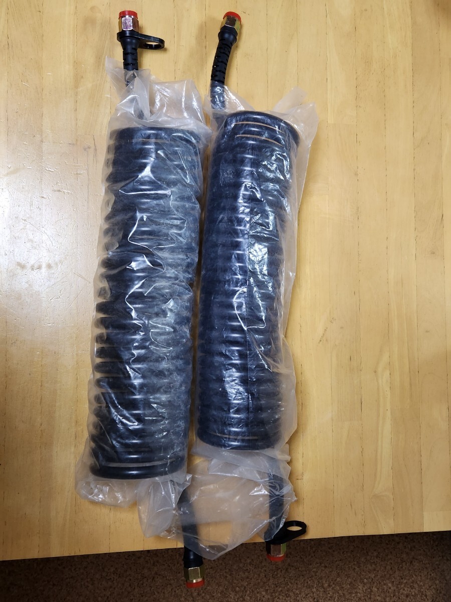 新品トレーラースパイラルホース エアーホース黒2本セット 耐久性良 海