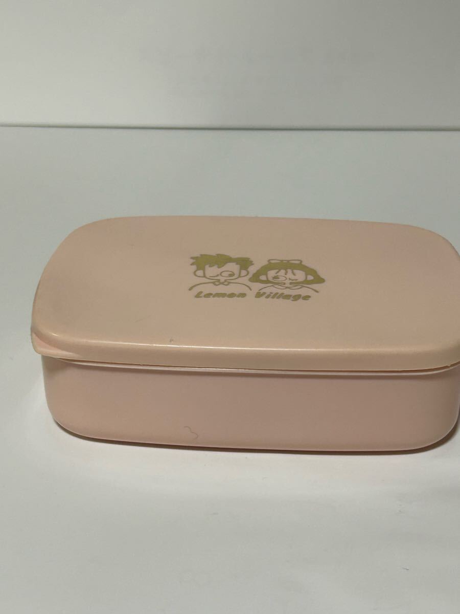 るるる学園 お弁当箱 ① サンリオ レトロ ランチボックス 雑貨