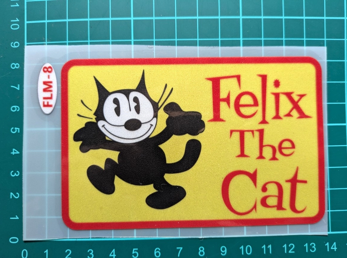 ハーフヘルメット。FELIX the CATステッカーカスタム。 世田谷ベース