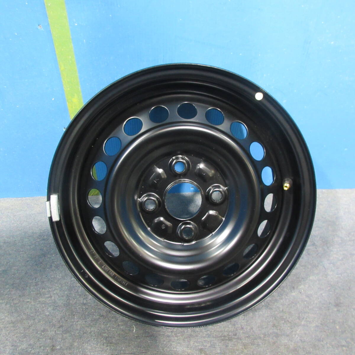 未使用】新品 未開封 ムーブキャンバス 純正ホイールキャップ 14インチ