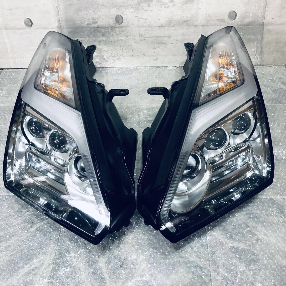 新品】CRZ CR-Z ZF2 後期 最終型 純正LEDヘッドライト左右 koito100