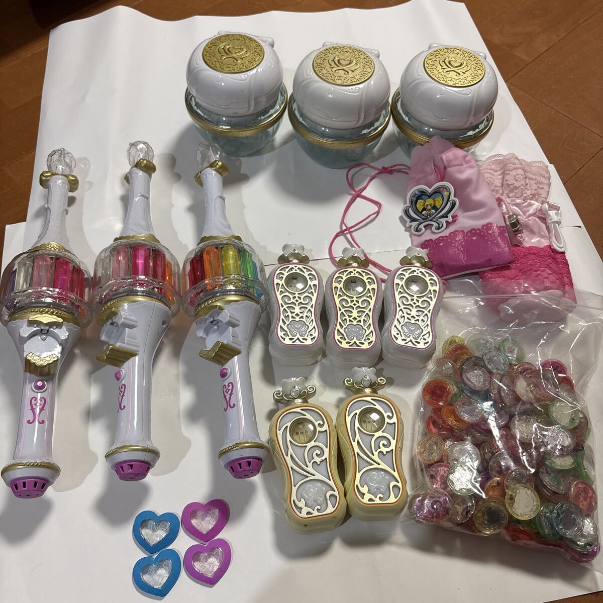 新品】プリティストア限定 アイドルプリキュア！夏フェス！総揃い 缶