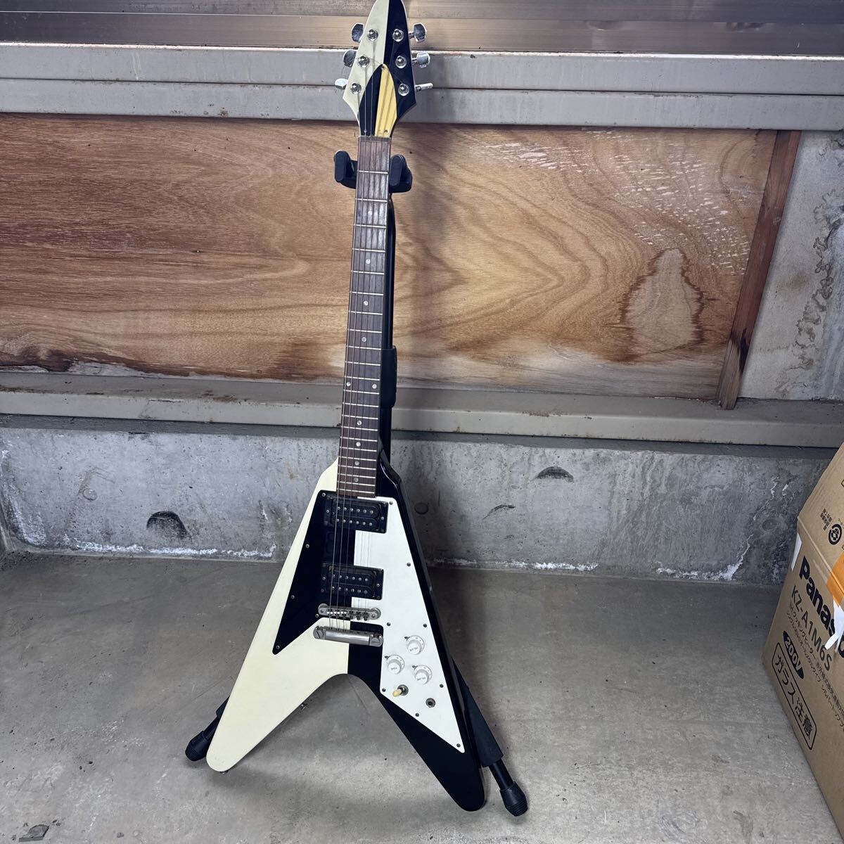 中古】FERNANDES FV-80K フライングV 黒夢 臣モデルの落札情報詳細
