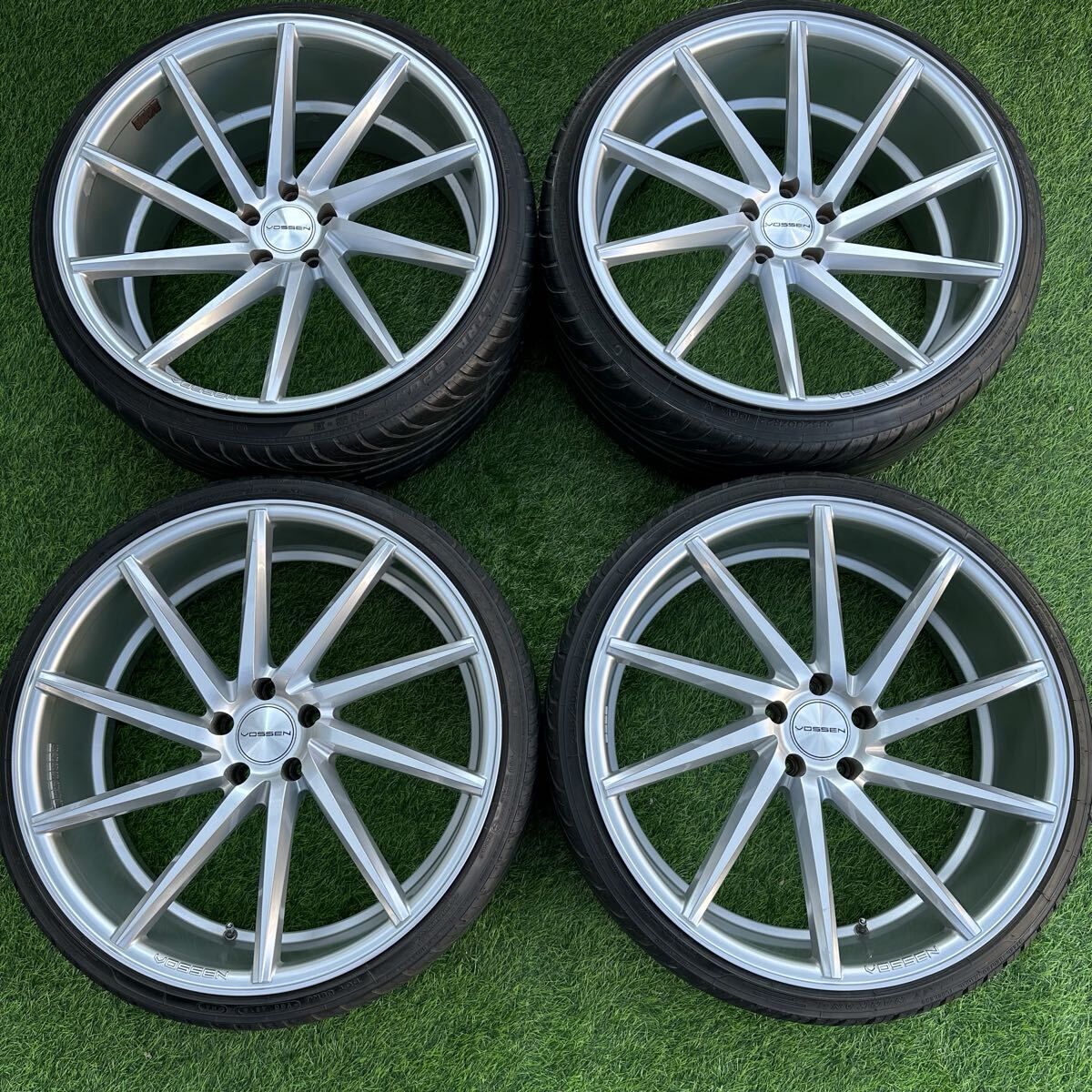 VOSSEN CVT ヴォッセ 19インチ 10J オフセット36 P.C.D112.0 5H の落札
