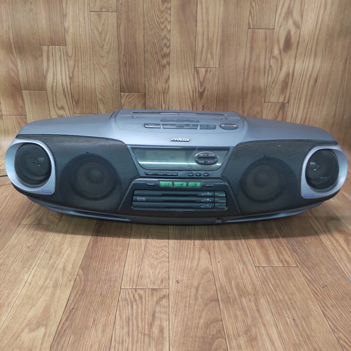 中古】(美品)AIWA CDラジカセ CSD-ES200 1997年製の落札情報詳細