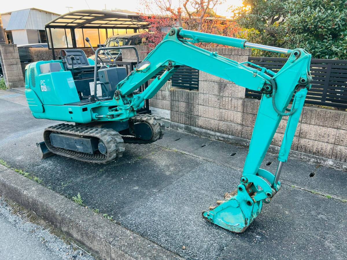 中古】『軽トラ用』コマツPC02-1型ユンボ.(ゴムキャタ2本新品)全塗装の