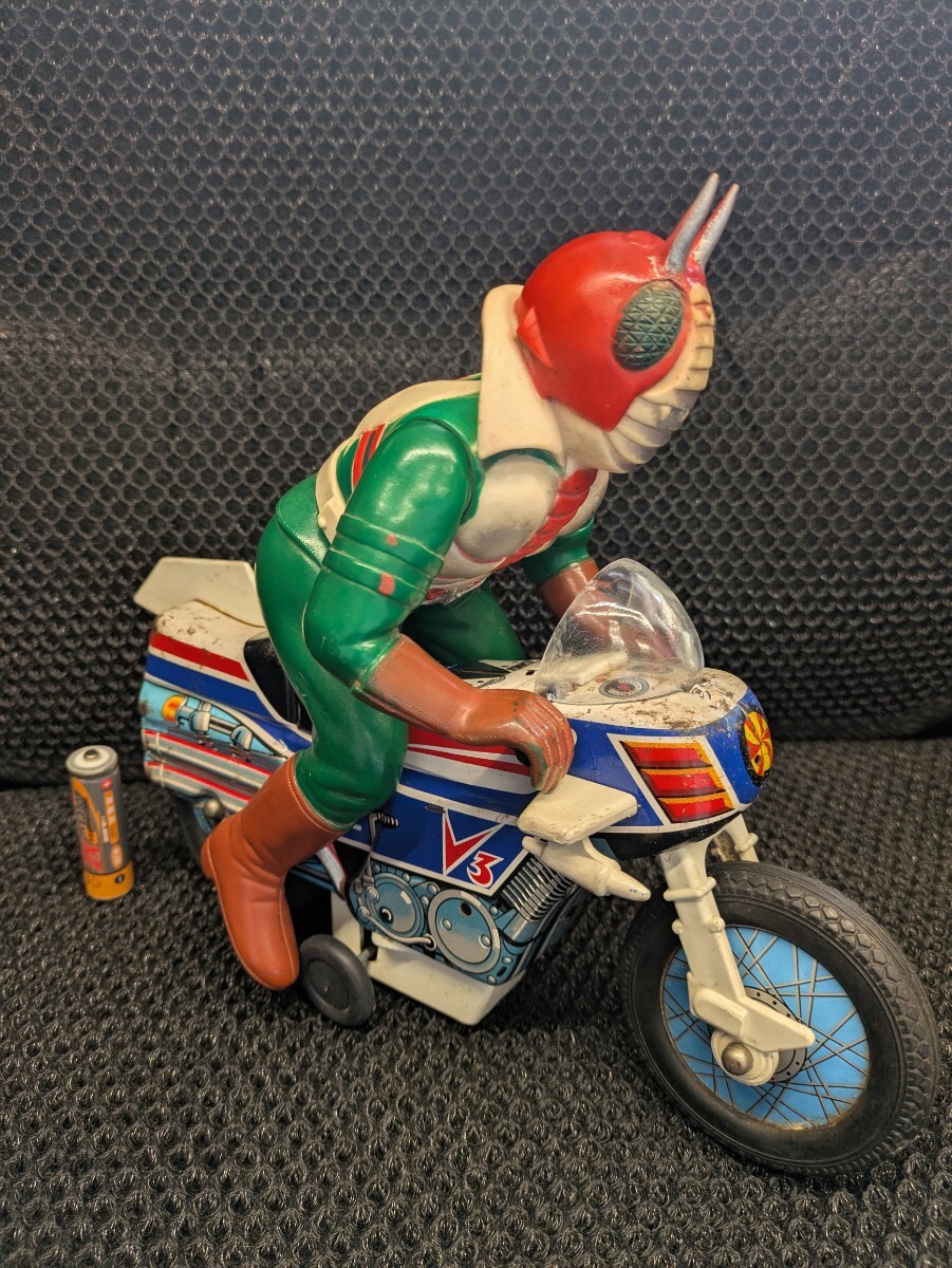 希少品！昭和レトロ ポピー ノコギリトカゲ （仮面ライダーV3登場