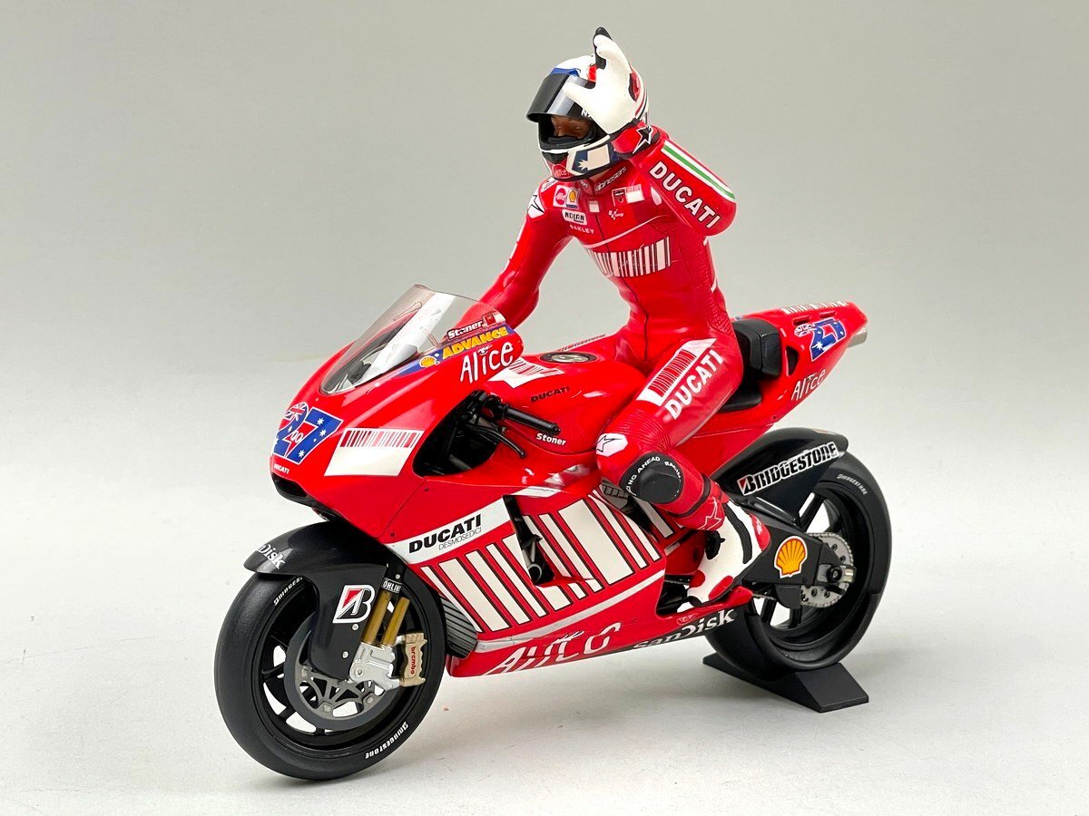 完成品] タミヤ 1/12 ドゥカティ デスモセディチGP4 MotoGP 2004