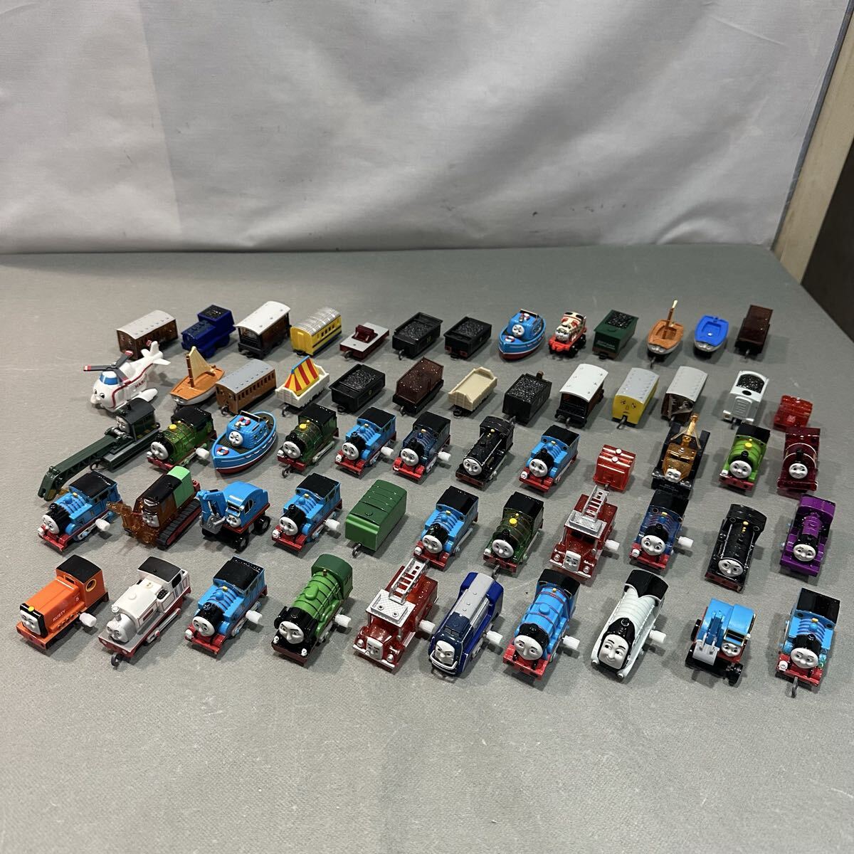 新品】カプセルプラレール きかんしゃトーマス いわのボルダーと 