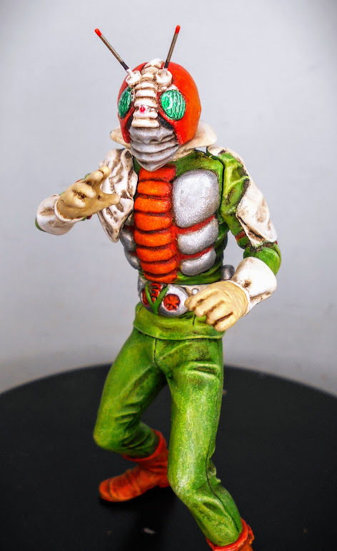 新品】 HG C.O.R.E 仮面ライダーZX サザングロス 改造 リペイント 完成