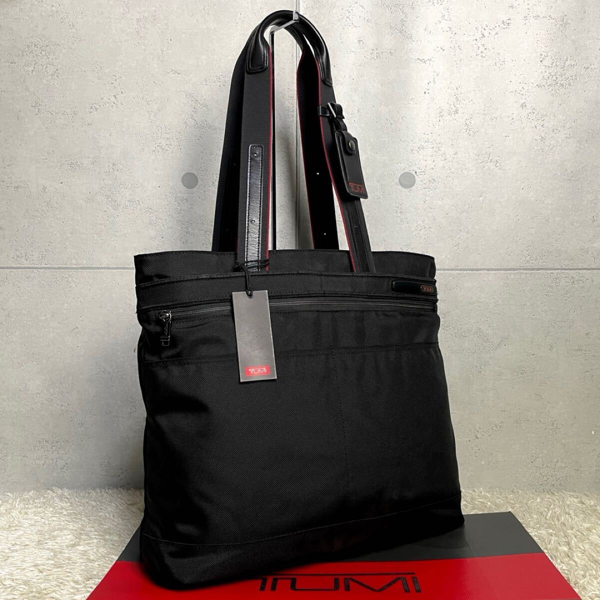 2way☆調整できるハンドルで肩掛け可能☆TUMI☆コンパニオントート