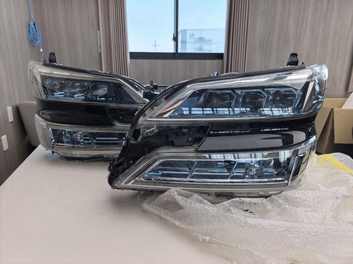 30 プリウス LED ヘッドランプ コンピューター付き 後期 ZVW30 トヨタ