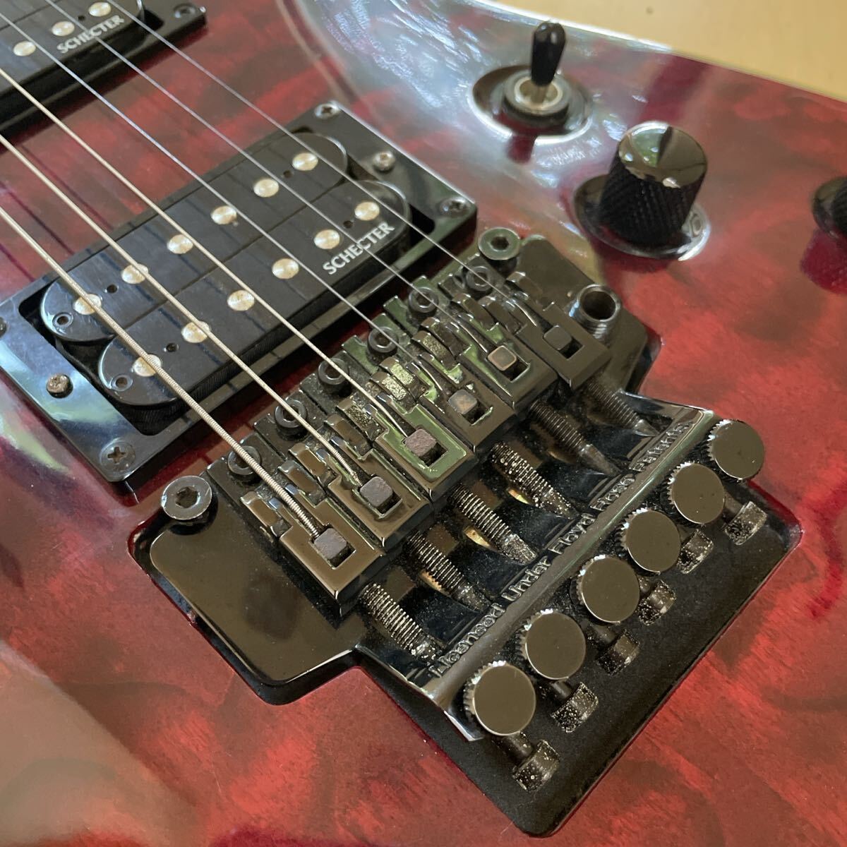 SCHECTER シェクター ダイアモンドシリーズ フライングV EMG Floyd