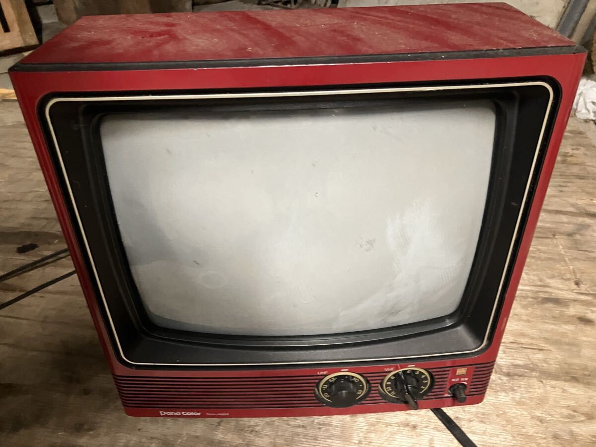 中古】ナショナル PanaColor カラーブラウン管テレビ TH14-N9 銀の落札