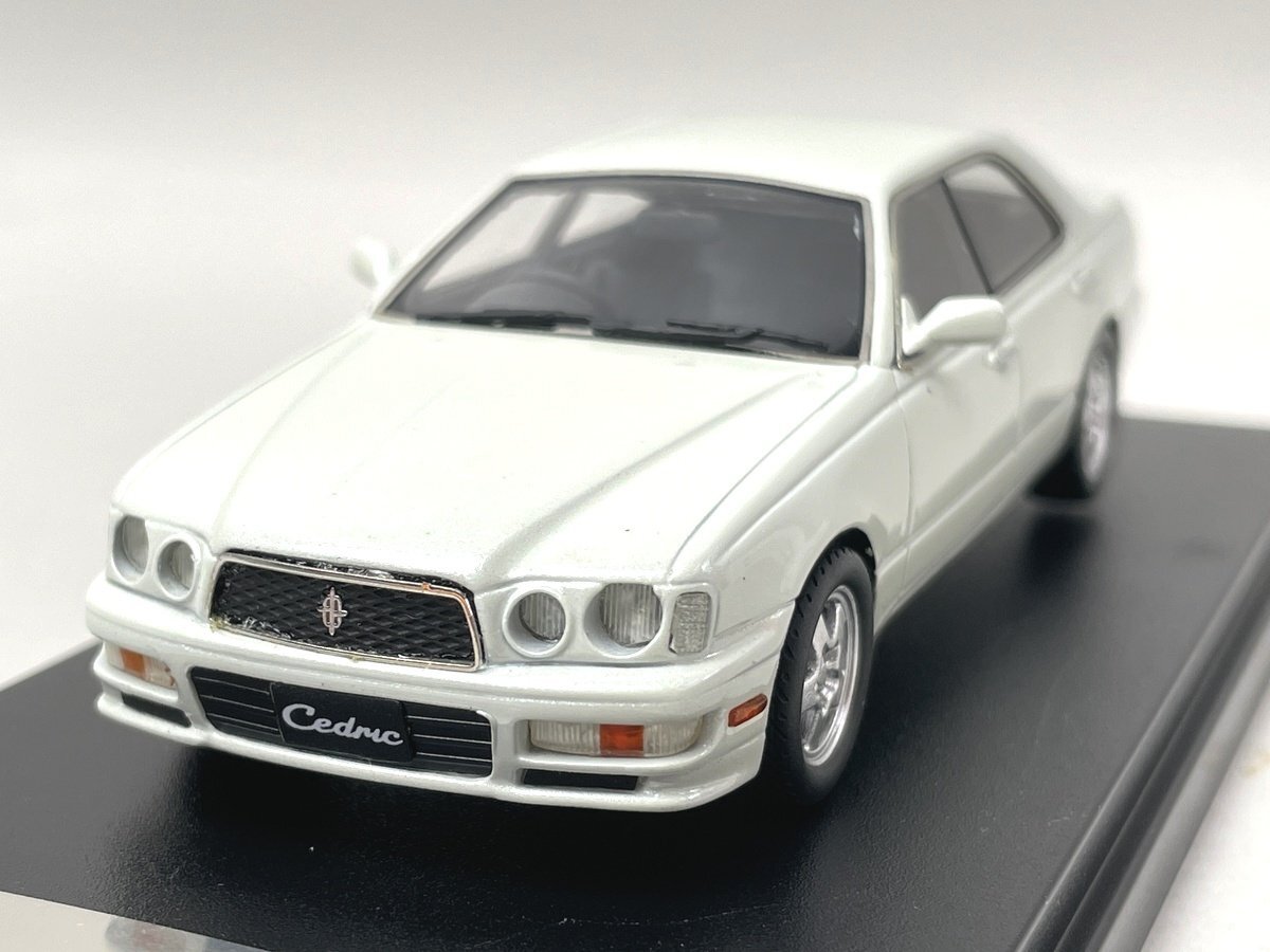 1⁄24 日産 フジミ プラモデル Y30 CEDRIC セドリック 完成品 | Y31