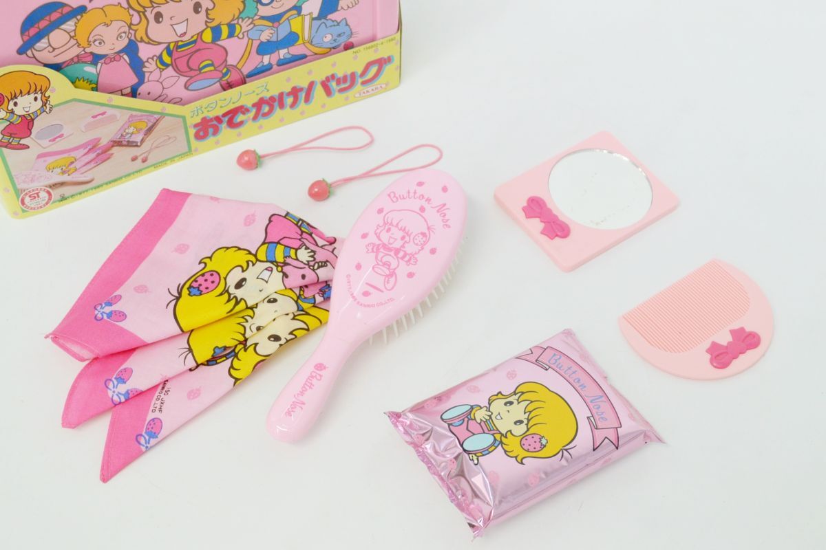☆昭和レトロ版☆1977/1983年代☆希少度高め☆サンリオ/SANRIO☆ボタン
