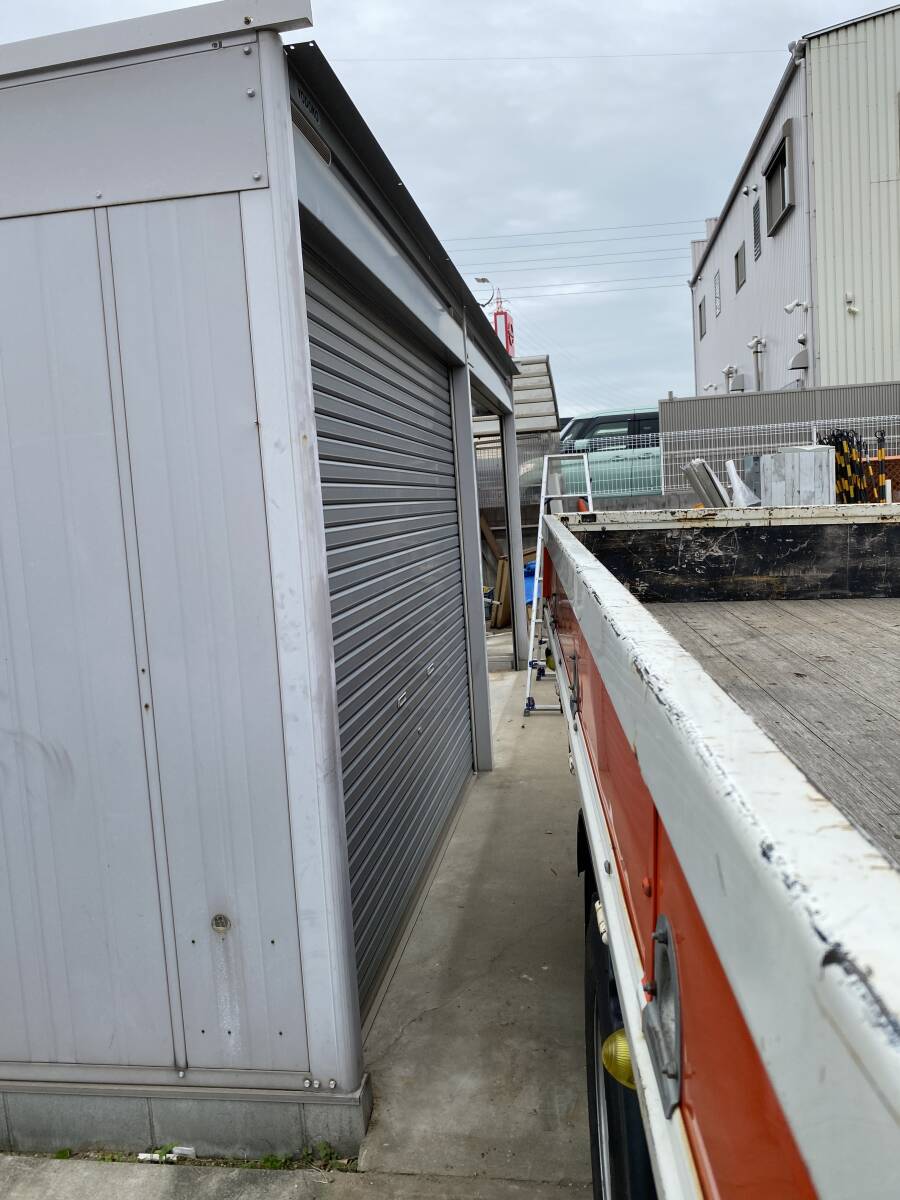 バイクガレージ イナバ物置 中古 盗難防止バー付 直接引き取り限定 の 