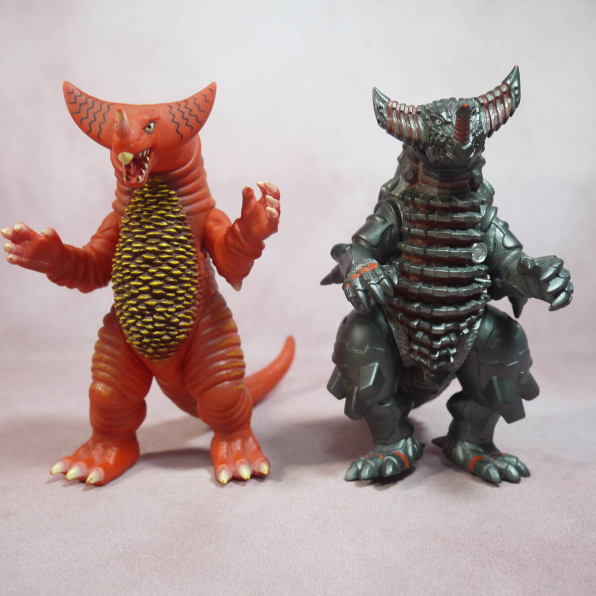 ウルトラ怪獣シリーズ EX 古代怪獣 ゴモラ(レイオニックバースト) タグ
