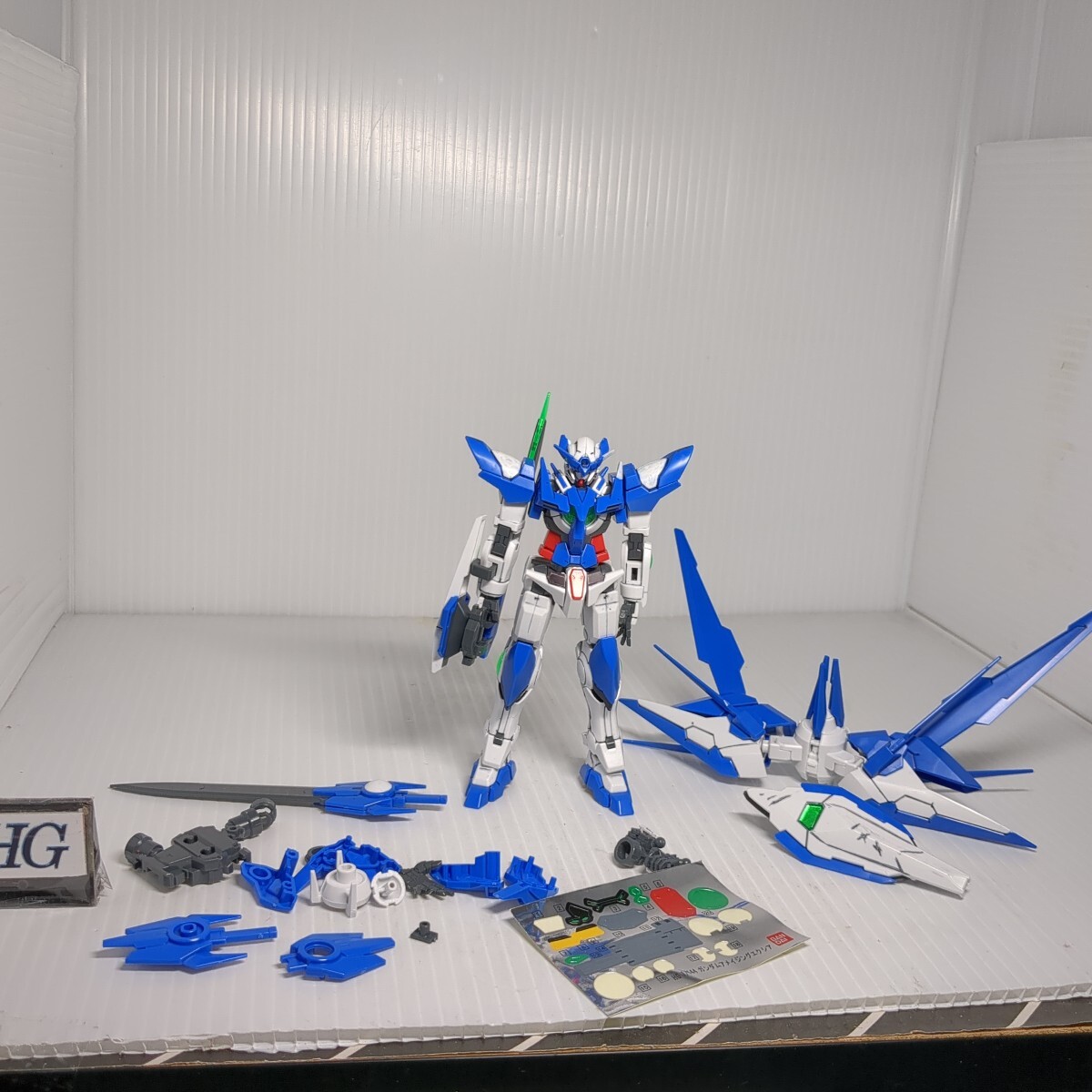 新品】MG 1/100 ガンダム アメイジングエクシア改造パーツの落札情報