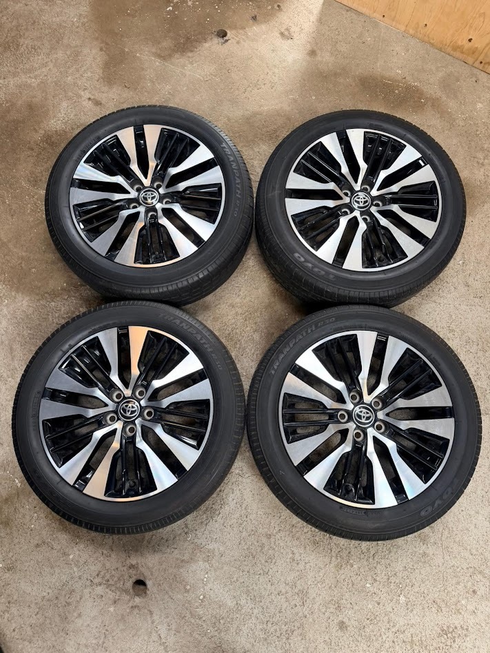 TOYOTA クラウン 210系 マジェスタ 純正 18インチ 8.0J アルミホイール