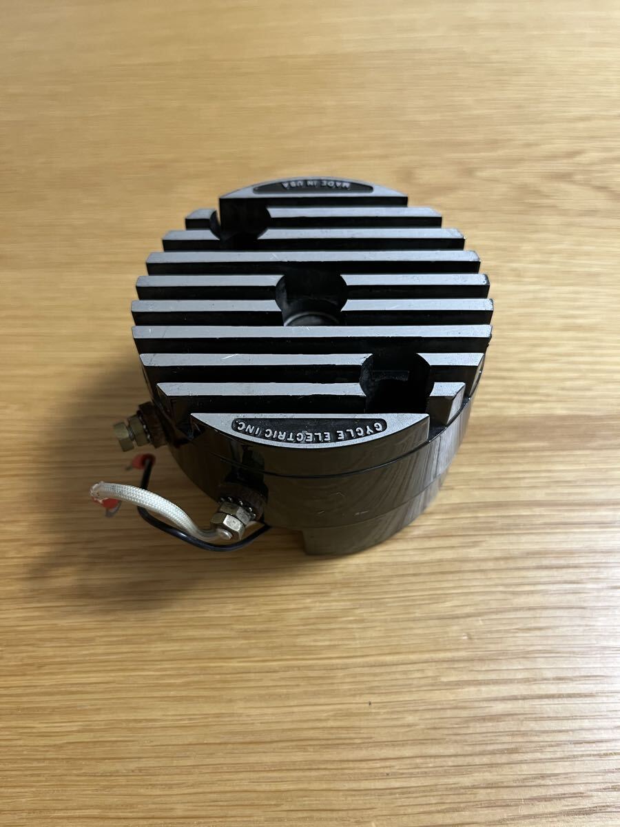 中古】サイクルエレクトリック社 ジェネレーター レギュレーター ②