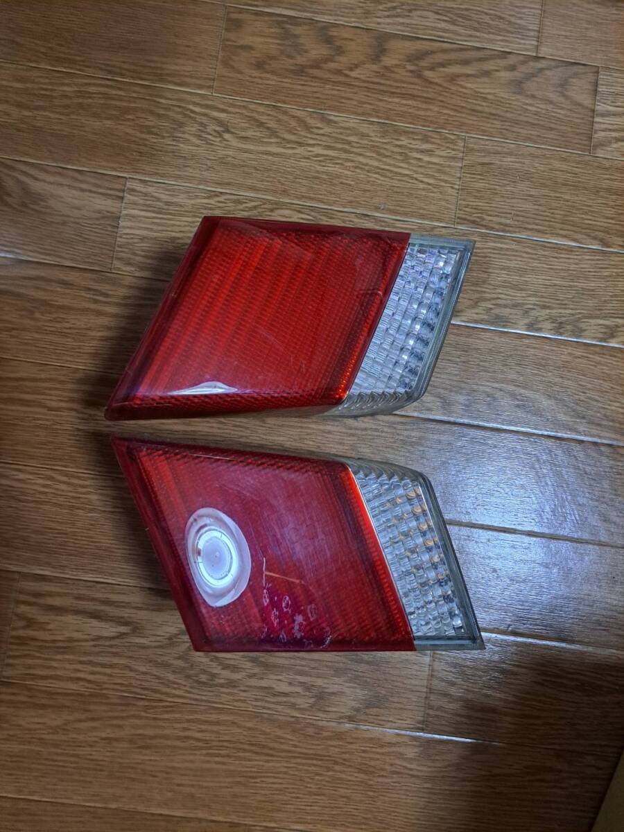 新品】ハコスカ 純正リヤガーニッシュ下モールセット 前期 2000GTの