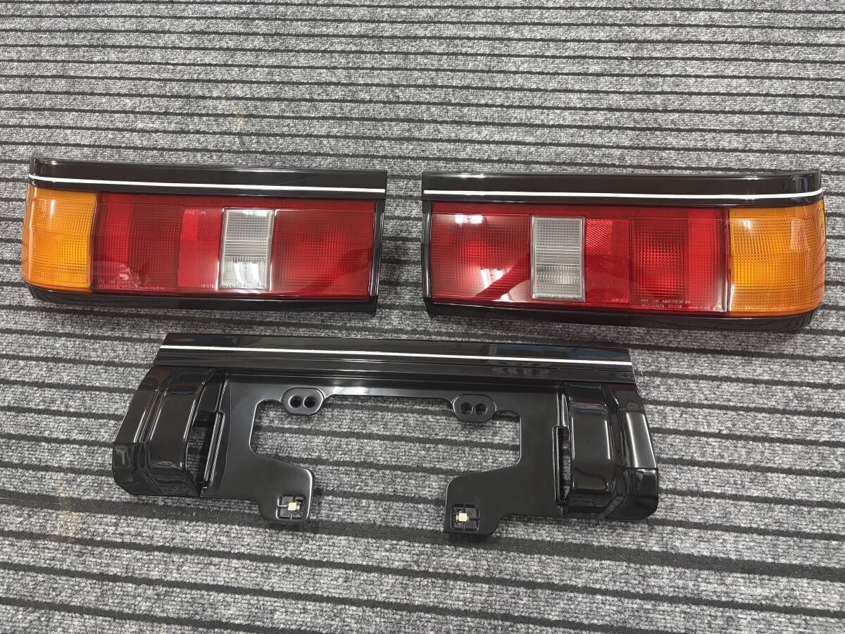美品! カローラ レビン AE111 AE110 スプリンター トレノ 純正 クリア