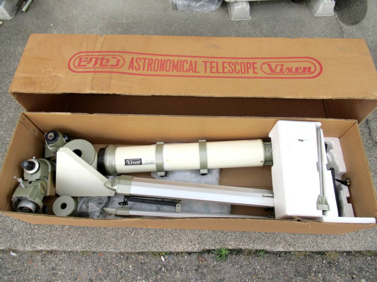 タンザナイトブルーカラー 蛍石（フローライト） 結晶形も色味も透明度
