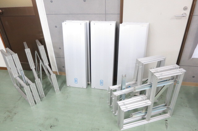 中古】☆NeeD ニード アルミ 雛壇 ひな壇 集合写真の落札情報詳細
